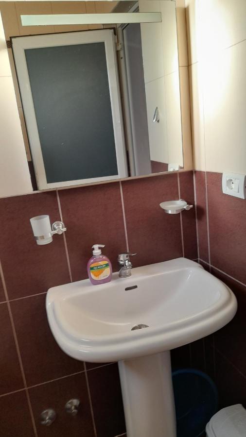Petro Guest house *